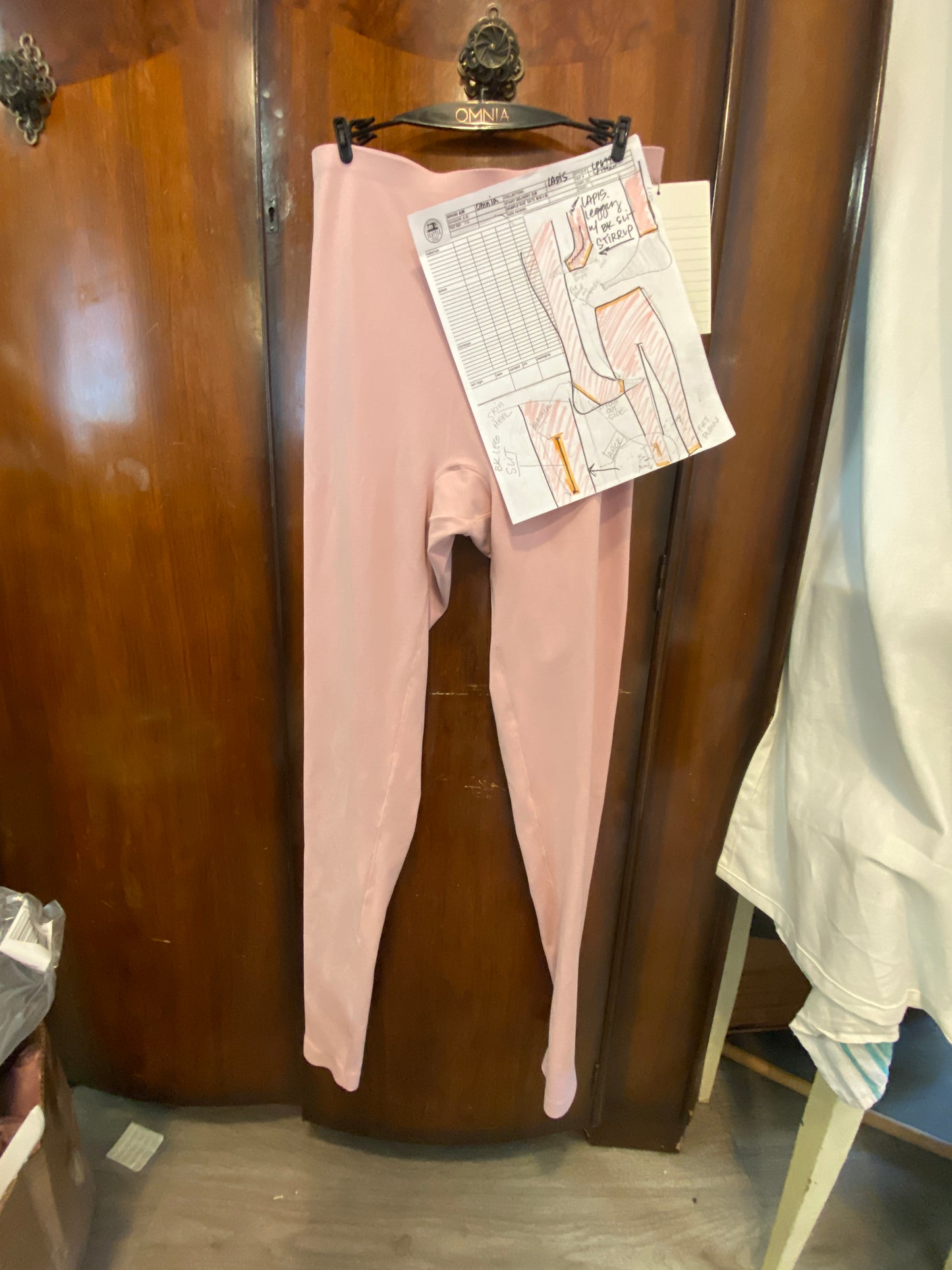 LAPIS Shapely Leggings